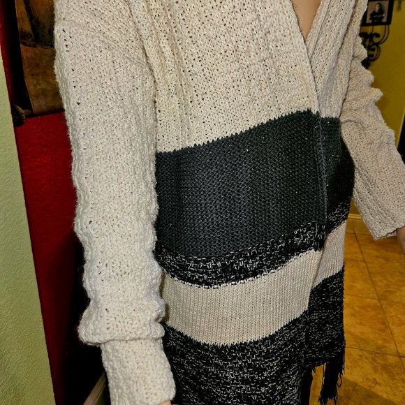 Women's Maxi Length (50inch) Venus Sweater w/Fringe Bottom. Spring Fall&Winter - Picture 4 of 15